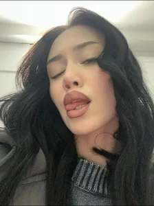 lylataylor_ Public Foto