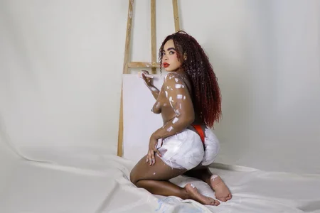 CandyMartinez_ The art of the forbidden🖌️ Pic 9