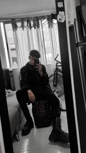 Nick_Bangover_ It's me Pic 5