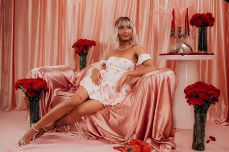 ImaniOkoye I'm your date, right? 😏🍒 Pic