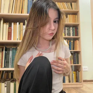 nancy_chancy what is ur fav book?📚✨ Pic 2