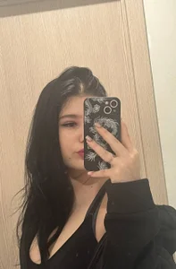 Princess_Shy_ Public - {count, plural, one {תמונה אחת} two {שתי תמונות} many {# תמונות} other {# תמונות}}