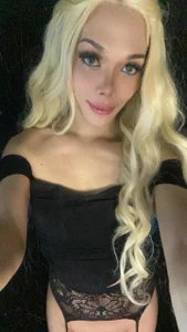 YOURHOT_STUFF Public Pic 5