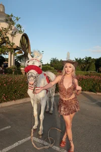 Carrie_Colbyxx: Cowgirl babe 🤠 ( 6 фото)