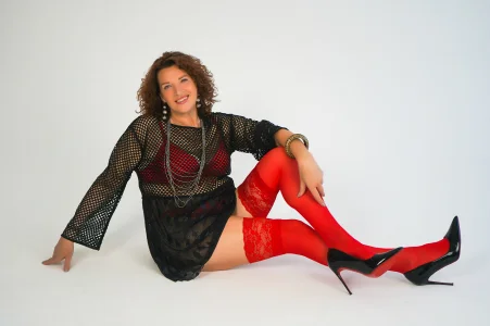 AmiHotGranny Modelling Hình 4