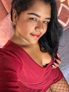 Mommy_Big_Ass If you love a gorgeous smile and a stunning booty🍑 Hình 4