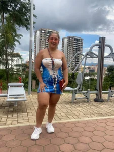 camile_milf hello a beautiful view Pic 3