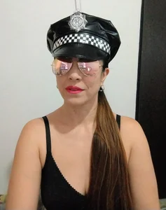 Police 👮 sexi de Venus-Wood  8 Imagens