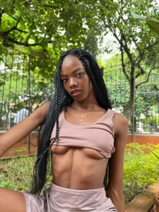 Ririblonde1 Sexy ebony sporty 圖片 6