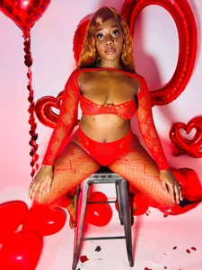 Public de emily_smith18  2 Imagens