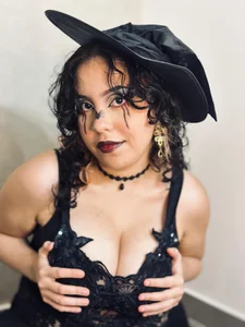 Dalila_Sky Happy Halloween Pic 4