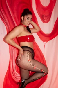 Lady in red de SunnyRivers  4 photos