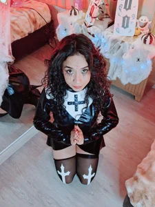 LuisaMarquezのHOLY TEMPTATIONの 2枚の写真