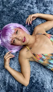 Cherry_Scarlet_ Wig girl  5টি ছবি