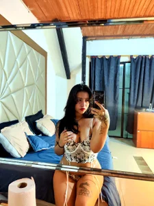 Roxxy_black1my desire to meet her.” 🔥🖤 Bild 5