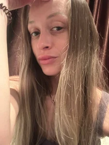 HelenHiss Public Poză 3