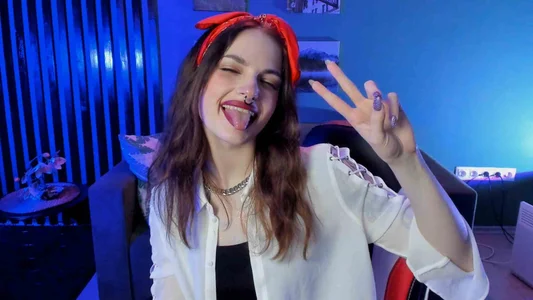 BratzieDarsie nice day heh Pic 3