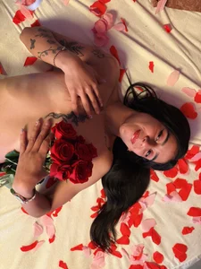 DanielaMonroe 💋 Between tenderness and temptation 🍓 Pic 7