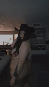 honeeyyy_pot Yeehaw 🐮🤠 Foto 2