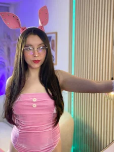 ana_ev: Little bunny 🐰🥵 ( 5 фото)