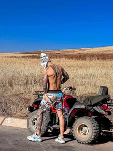 Molotov_Explosive TRAVEL 사진