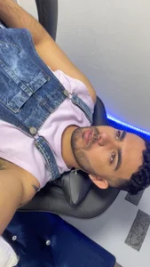 adamhairy With casual clothes รูป 