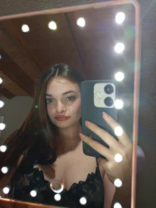 Emmacut Sigue bajando para conocerme Foto