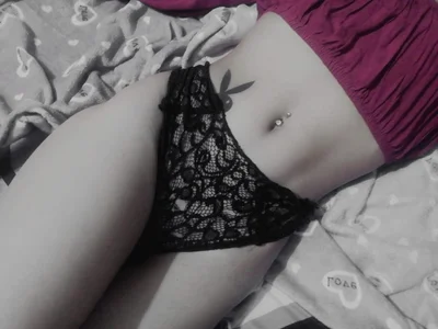 DOLL_CUMSHOT Public Foto 3