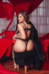 Cori_Paige San San San Valentine´s dayyy 👄 Billede