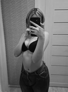 look at my beautiful body od Marry_sharp  4 snímek
