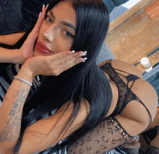 love de EMYCLARK01  photos