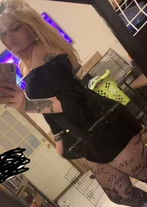 dollXXX34 Public Pic 5
