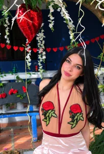 Zdjęcia IsabellaTayllor A Month of Love and Passion ❤️‍🔥🔥🌹: 