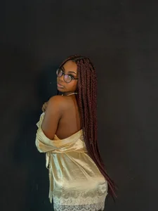 Raquel_jones Sensual golden 💛 Pic 4