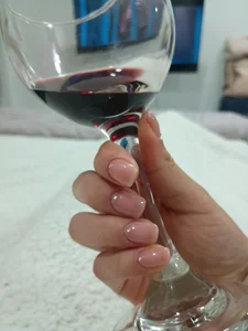 Adrianna5_ manicure and pedicure Pic 4