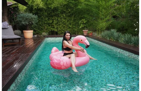 CharmingLilith Pool Party Poză 9