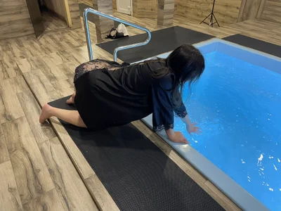 JuliaMorganss kullanıcısının I'm at the pool albümü -  5 fotoğraf