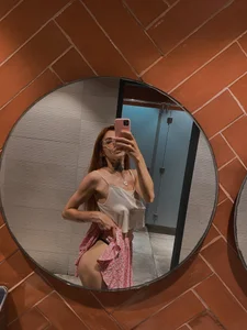 KateGoldi's photo