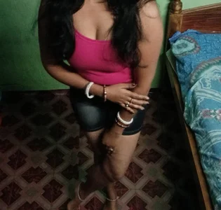 Hot_bangoli Public Foto