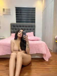 Public de HOTASIANPUSSY4YOU  8 photos