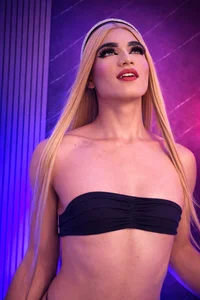 Emily_Castillo_1 sexy girl Pic 3