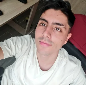 dylan_cross_About me图片 5