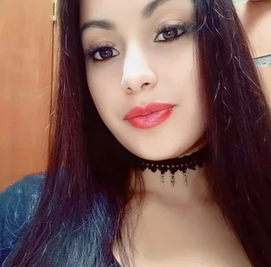 Karol_hotのkarolineの 3枚の写真