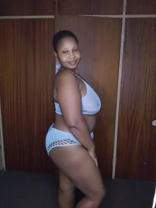 Public de Loyal_Alisha Foto 4