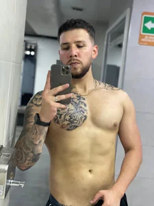 me de Leo05-  photos