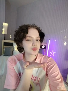 Public de Amely_Muerte  4 Imagens