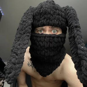 Tomas_Norton Public  4টি ছবি