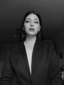 Albi_Glow Public Pic 2