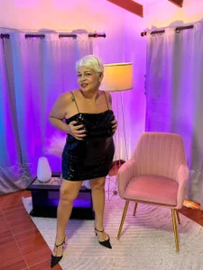 Lucy_Milf_68 Happy 58th birthday Foto 4