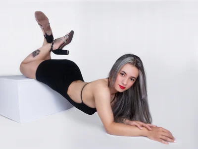 JuliaColemann Public Poză 4